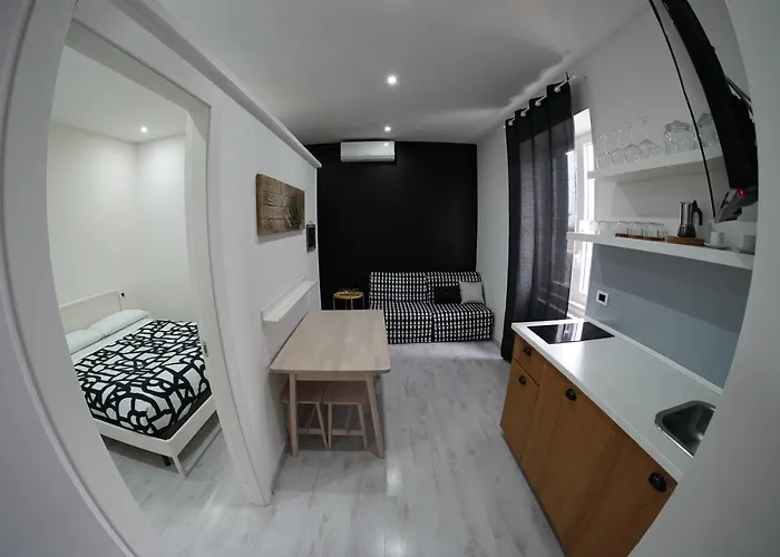 Apartment Costantino *